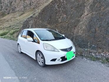 обмен дом на авто: Белый пятидверный хэтчбек Honda Jazz, идеально подходящий для — 3