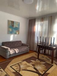 здаю дом без хозяин: 75 кв. м, 3 бөлмө, Жылытылган, Унаа токтотуучу жай, Забор, тосулган — 3