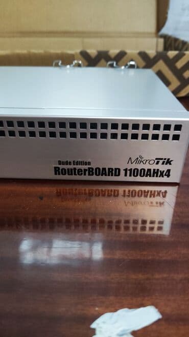 Продаю Mikrotik RB1100AHx4 Dude Edition в новом состоянии, запускался