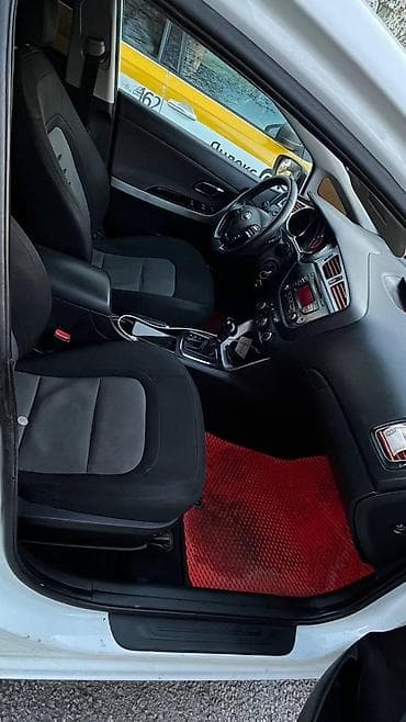 отдам в рассрочку: Kia Ceed: 2015 г., 1.6 л, Автомат, Бензин, Хэтчбэк — 6