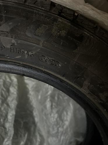 Зимние шины 205/55 R16 - Размер: 205/55 R16 (указан на боковине). - — 2