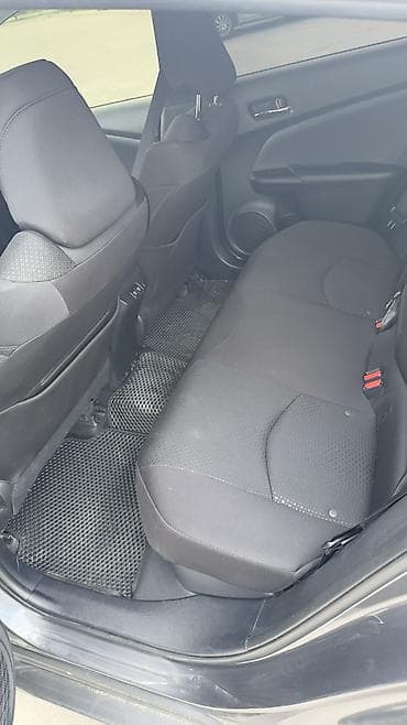 lt 45: Toyota Prius: 2019 г., 1.8 л, Вариатор, Гибрид, Хэтчбэк — 6
