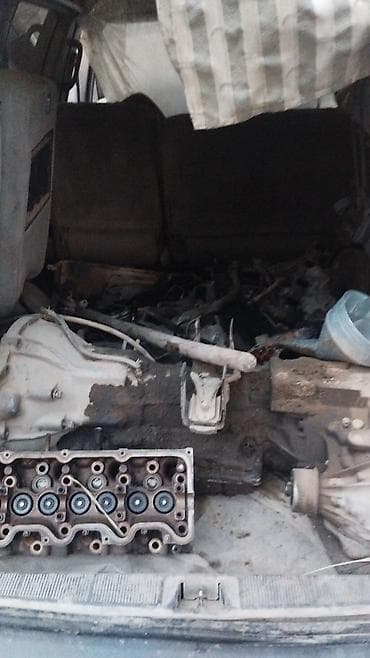 Транспорт: Toyota Previa: 1995 г., Минивэн — 6