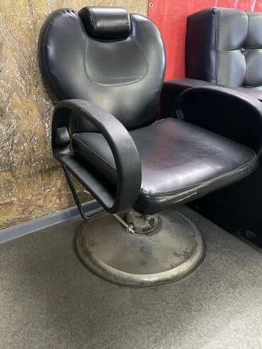 кресло дом: Продам 
парикмахерская кресло 
состояние бу 
без торга 
самовывоз — 1