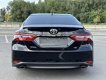 Toyota Camry: 2022 г., 3.5 л, Автомат, Бензин, Седан — 7