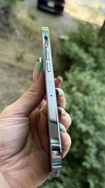 fly sky: IPhone 13 Pro, Б/у, 512 ГБ, Sierra Blue, Зарядное устройство, Защитное стекло, Чехол, 84 % — 2