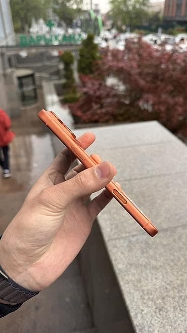 iphone se 2: IPhone 17 Pro Max, Б/у, 256 ГБ, Оранжевый, 100 % — 3