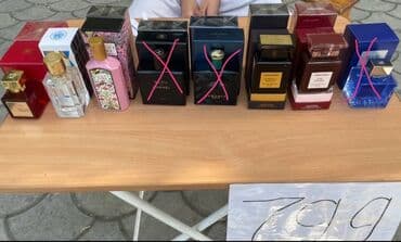 самые лучшие духи: Представлен ассортимент мужской и женской парфюмерии различных — 1