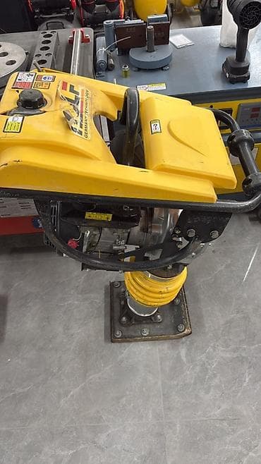 выбиратор бетона: Вибротрамбовка (вибронога) для уплотнения грунта, щебня и песка в — 1