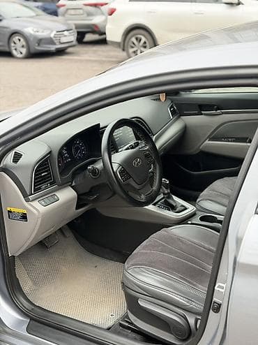 Hyundai Elantra: 2016 г., 2 л, Автомат, Бензин, Седан — 4