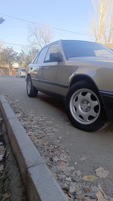 124 e500: Mercedes-Benz W124: 1988 г., 2.3 л, Автомат, Бензин — 8