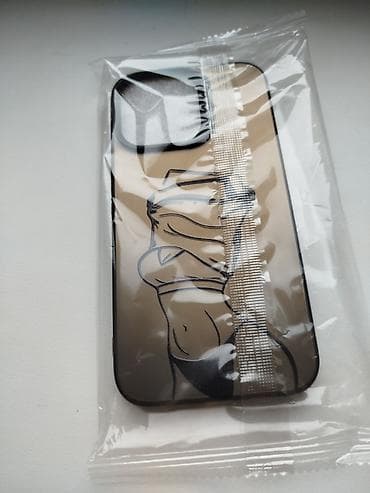 SIM-карты: IPhone 13 Pro — 3