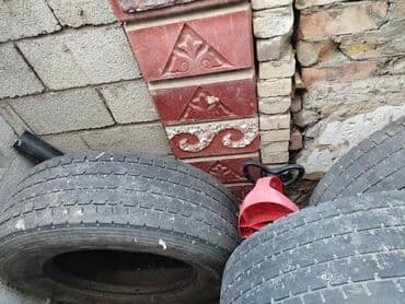 оборудование для шиномонтаж: 315/70/22.5 3 штуки целые на одном боковой порез — 2