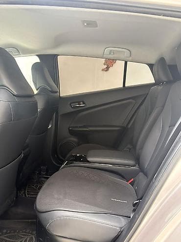 сп: Toyota Prius: 2018 г., 1.8 л, Вариатор, Гибрид, Хэтчбэк — 9