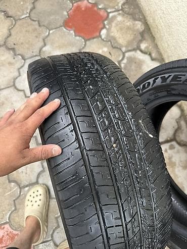 Транспорт: Продаю в среднем сост боковых порезов и грыж нет! Летние шины Goodyear — 7