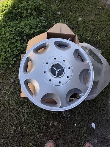 saturn sc: Колпаки R 16, Б/у, Комплект — 1