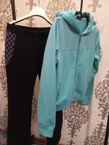 nike tech flece: Спортивный костюм, Худи, Турция, Со стразами, 3XL — 3