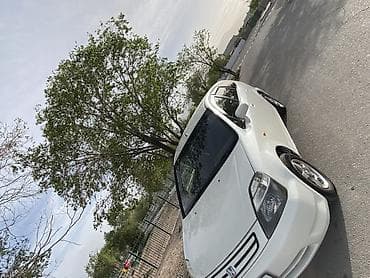 Транспорт: Honda Stream: 2002 г., 1.7 л, Автомат, Бензин, Вэн/Минивэн — 5
