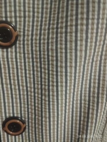 стильная женская одежда больших размеров оптом: Элегантный женский пиджак с укороченным рукавом, выполненный в — 6