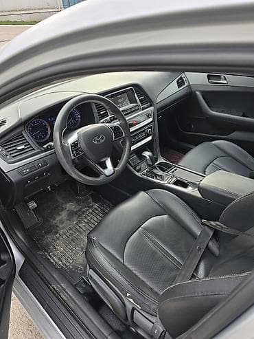 срочный: Hyundai Sonata: 2020 г., 2 л, Автомат, Газ, Седан — 4