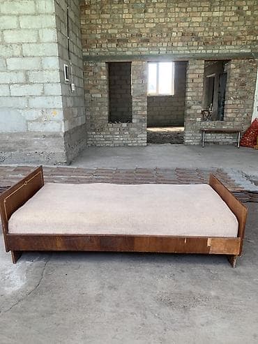 Двухъярусные кровати: Односпальная кровать с матрасом - Классическая деревянная — 1