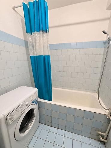 Квартиры: 2 комнаты, 50 м², Индивидуалка, Газ Городок Индивидуалка, 1 этаж, Требуется ремонт — 2