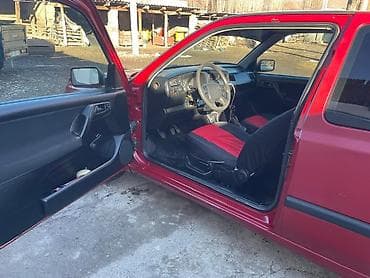 вариант авто: Volkswagen Golf: 1994 г., 1.8 л, Механика, Хэтчбэк — 10