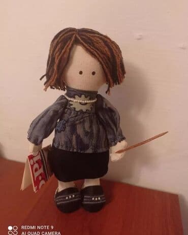 тафтинговый пистолет: Продаю интерьерных кукол : школьницу полностью ручной работы, высота — 4