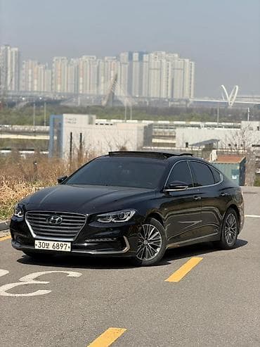 9: Hyundai Grandeur: 2018 г., Гибрид, Седан — 1