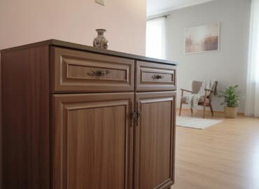 полка для магазин ош: Шкаф для одежды, Б/у, Прямой, Другой материал — 1