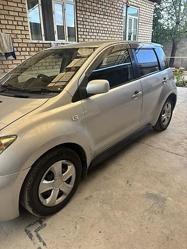 Продажа авто: Toyota Ist: 2003 г., 1.5 л, Автомат, Бензин, Хэтчбэк — 2