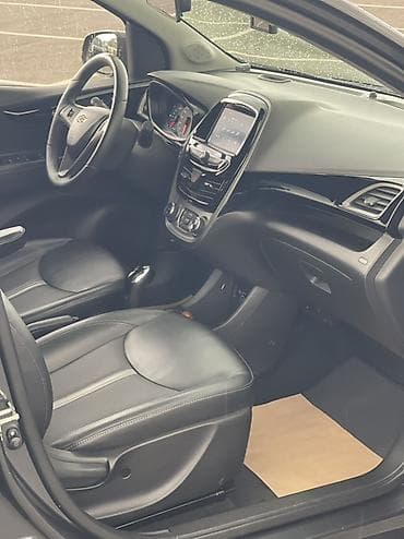 e2 byd: Chevrolet Spark: 2019 г., 1 л, Вариатор, Бензин, Хэтчбэк — 5