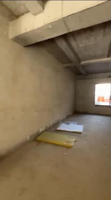 Кыймылсыз мүлк: Дүкөндөрдү сатуу Турак үйдө, 62 м², Даяр ПСО (өзү оңдоп түзөтүп бүтүү үчүн), Эшиги өзүнчө, 1 кабат — 6