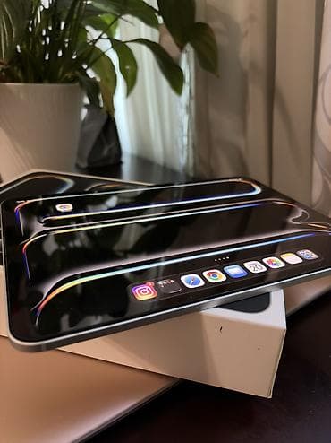 ipad pri: Планшет, Apple, память 256 ГБ, 10" - 11", Wi-Fi, Б/у, Классический — 2