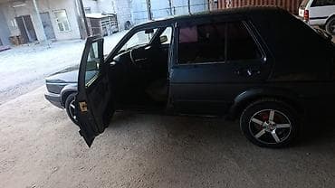 bmw м5: Volkswagen Golf: 1990 г., 1.8 л, Хэтчбэк — 4
