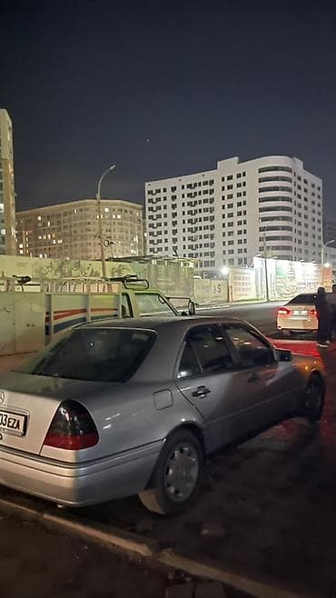 авто подголовник: Mercedes-Benz C-Class: 1996 г., 1.8 л, Автомат, Бензин, Седан — 7