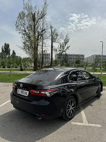 Унаа сатуу: Toyota Camry: 2023 г., 2.5 л, Автомат, Бензин, Седан — 2