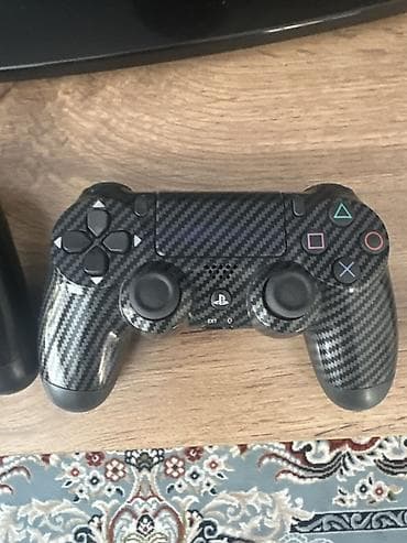 google pixel 1: Игровая приставка Sony PlayStation 4 (PS4) с двумя беспроводными — 2