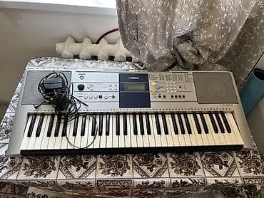 Синтезатор Yamaha (серия PSR, 61 клавиша) - Полноразмерная клавиатура