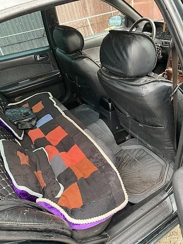 голыф 4: Nissan Maxima: 1997 г., 2 л, Автомат, Бензин, Седан — 5