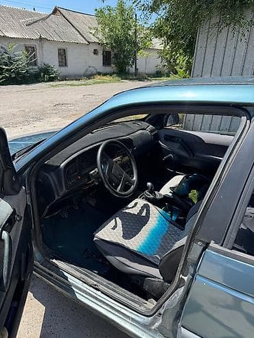 Volkswagen Passat Variant: 1989 г., Кол менен иштөөчү, Бензин, Универсал — 3