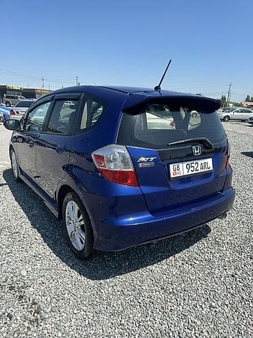 lexus 2001: Honda Fit: 2009 г., 1.5 л, Автомат, Бензин, Хэтчбэк — 5