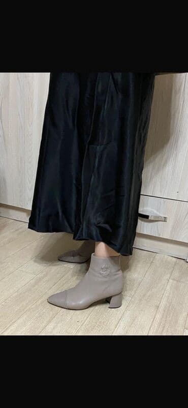 женская одежда спортивные костюмы: Женский комплект аксессуаров и обуви - Ботильоны: элегантные кожаные — 1