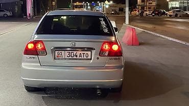 baic ec3: Honda Civic: 2002 г., 1.5 л, Автомат, Гибрид, Седан — 2