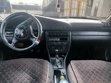 sprinter 2003: Audi A6: 1995 г., 2.6 л, Механика, Бензин, Седан — 1