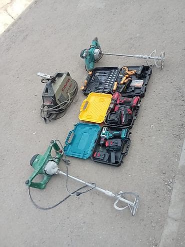 Инструменты для ремонта и строительства: - Шуруповёрты в кейсах с at lalafo.kg Инструменты для ремонта и строительства: - Шуруповёрты в кейсах с