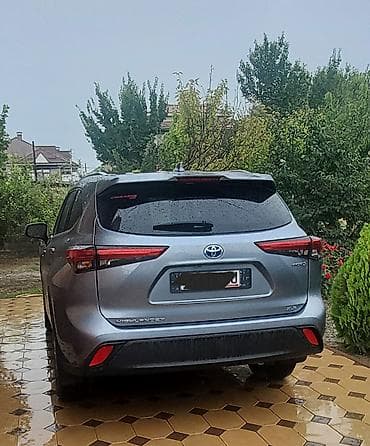 Toyota Highlander: 2020 г., Гибрид, Кроссовер — 3