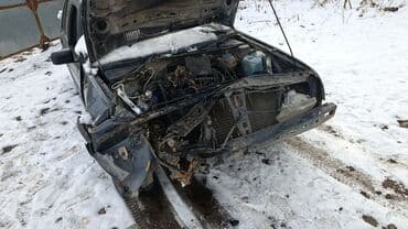 Volkswagen Jetta: 1990 г., 1.8 л, Механика, Седан — 8