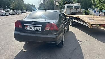 Honda Civic: 2001 г., 1.6 л, Механика, Бензин, Седан