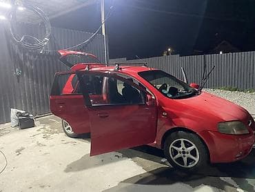 Унаа: Chevrolet Kalos: 2008 г., 1.4 л, Кол менен иштөөчү, Хетчбек — 3